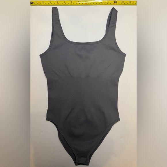 Sleeveless Square Neck Bodysuit Ribbed Tank Top Dark Gray Size S - Picture 4 of 8